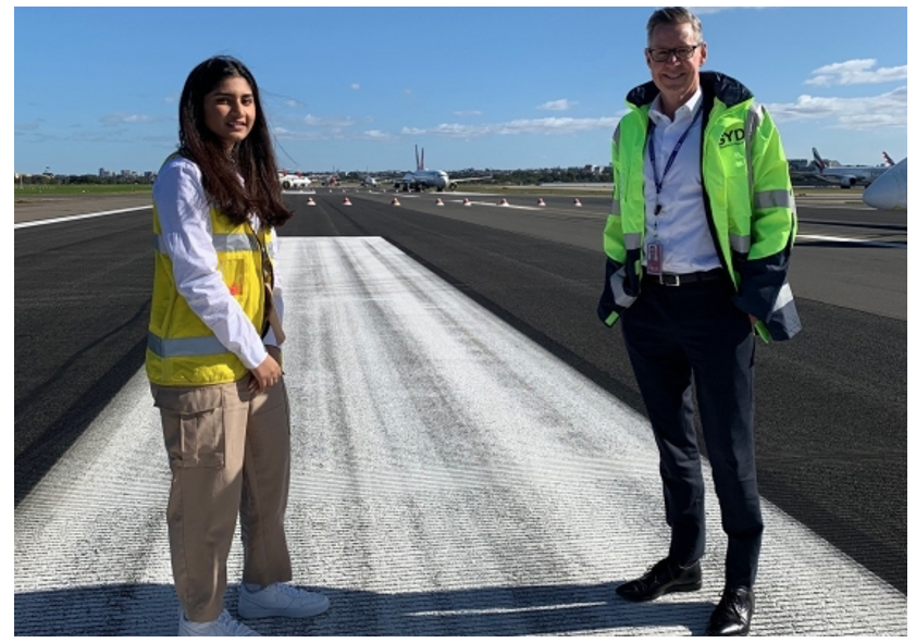 Inaugural SYD100 recipient Manmeet Kaur with Sydney Airport CEO Geoff Culbert (courtesy of The Australian)